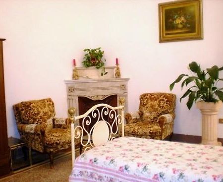 Tanina B & B Sassari Rum bild