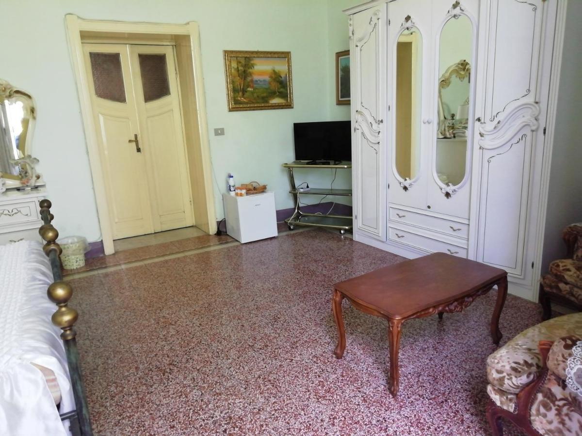 Tanina B & B Sassari Exteriör bild